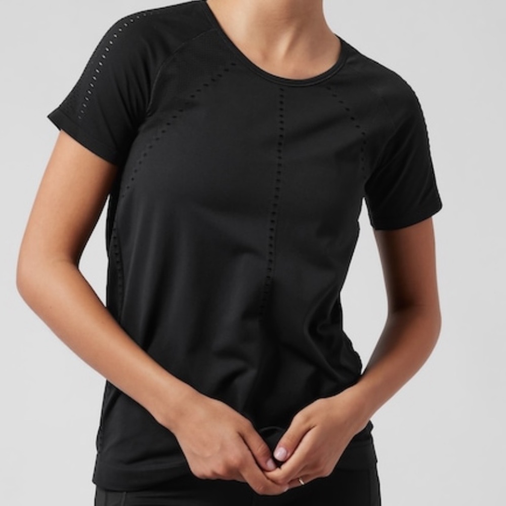 Athleta size small foothill seamless tee in black